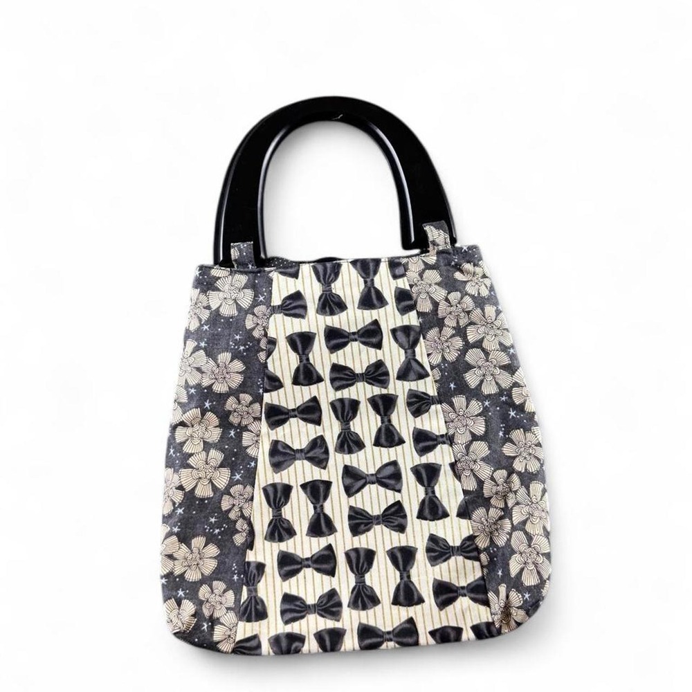 Handmade Patterned Handbag - Picture 2 of 5